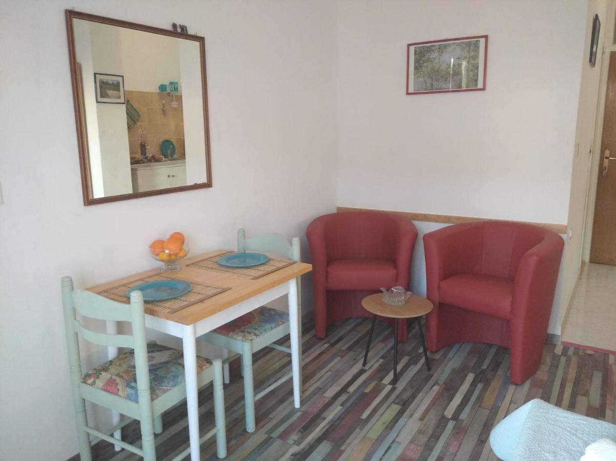 Mira Apartment *