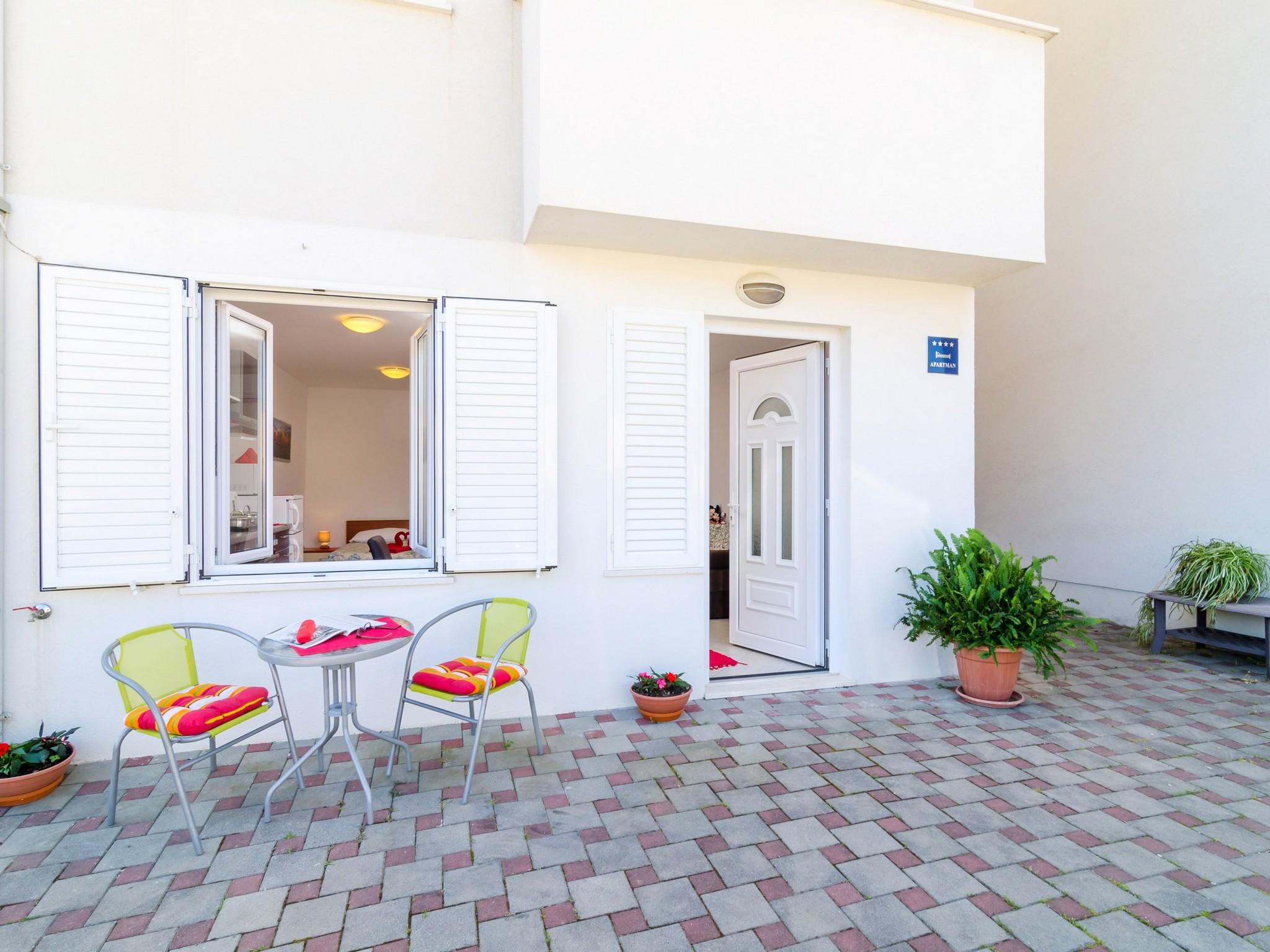 Mira Apartment