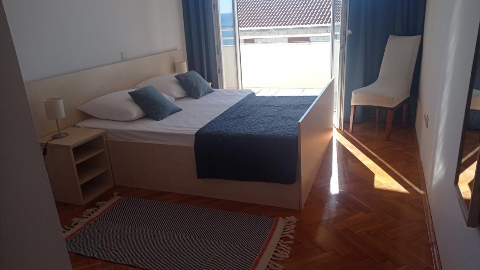 Mira Apartment *