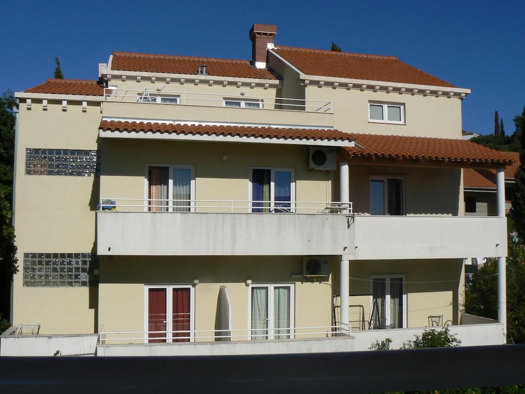 Mira * Cavtat