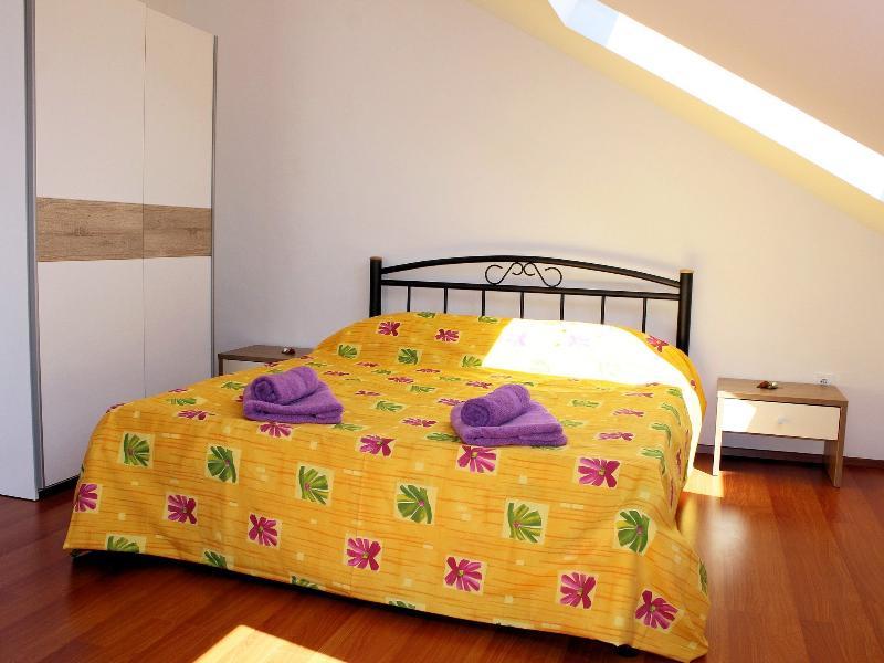 Mira Apartment